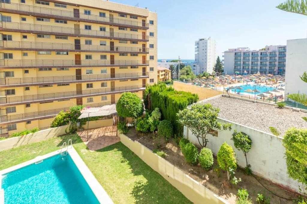 Santa Marta Al Lado De Los Servicios Y De La Playa Benalmadena Luaran gambar